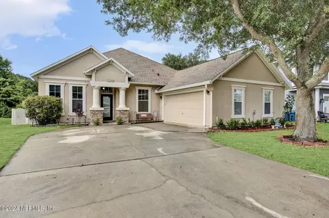 12530 Tropic Dr E, Jacksonville, FL 32225