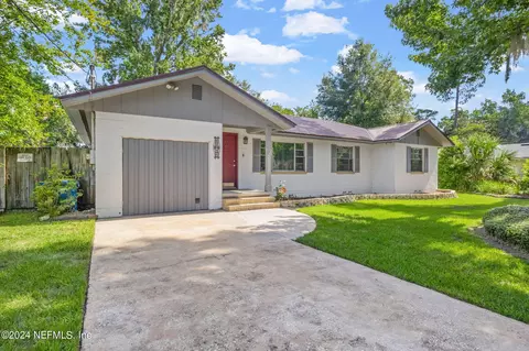 6245 Smallwood Rd, Jacksonville, FL 32216