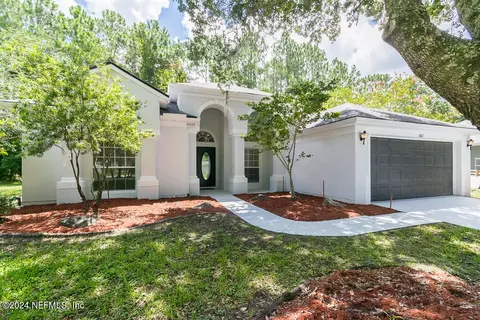 8867 Harvards Cove Ct, Jacksonville, FL 32256