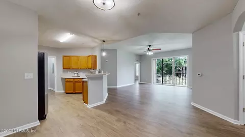 785 Oakleaf Plantation Pkwy #423, Orange Park, FL 32065