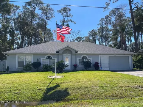 20 Poinciana Ln, Palm Coast, FL 32164