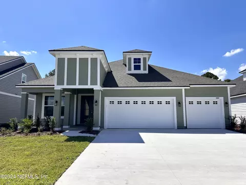3392 Americana Dr #7, Green Cove Springs, FL 32043