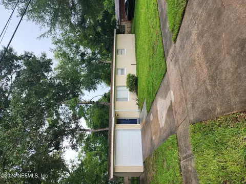 2055 Betsy Dr, Jacksonville, FL 32210