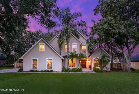 12777 Camellia Bay Dr W, Jacksonville, FL 32223