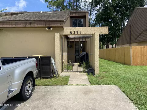 8371 Windypine Ln, Jacksonville, FL 32244