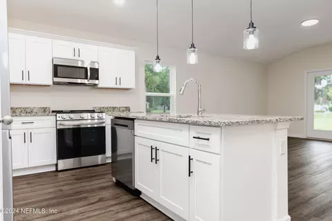 263 S Roberts St, Green Cove Springs, FL 32043