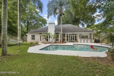1121 Dover Dr, Saint Johns, FL 32259