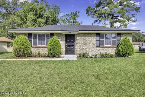 11722 Kingfisher Ln E, Jacksonville, FL 32218