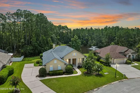 5370 Skylark Manor Dr, Jacksonville, FL 32257