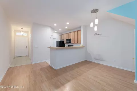 12368 Sand Pine Ct, Jacksonville, FL 32226