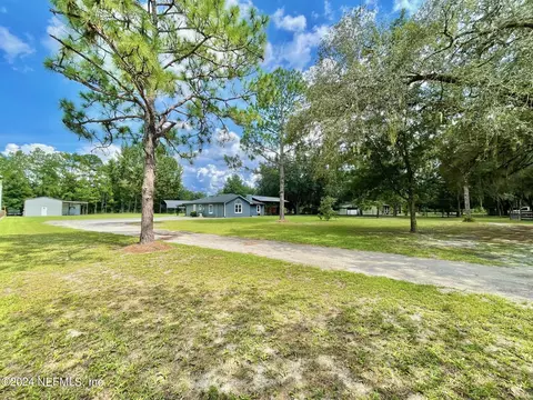 3665 Thunder Rd, Green Cove Springs, FL 32043