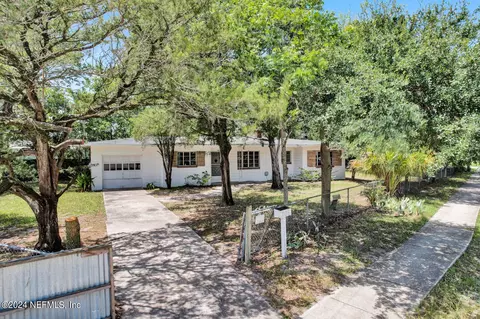706 10th St N, Jacksonville Beach, FL 32250
