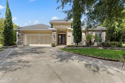 1017 St Julien Ct, Saint Johns, FL 32259