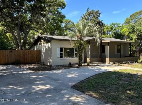 10622 Akers Dr N, Jacksonville, FL 32225