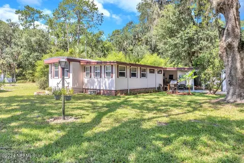 101 Trescot Ct, East Palatka, FL 32131