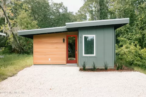 580 Woodlawn Rd, Saint Augustine, FL 32084