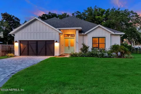 1419 4th Ave N, Jacksonville Beach, FL 32250
