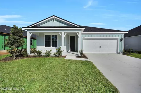 3413 Americana Dr, Green Cove Springs, FL 32043
