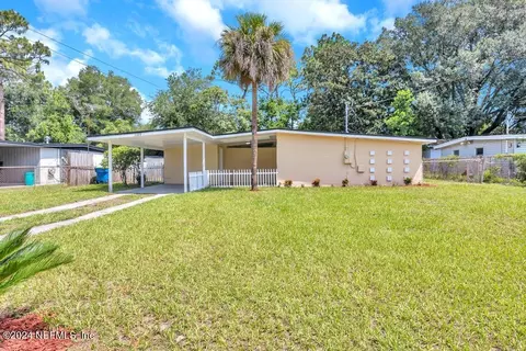 1109 Pheasant Dr, Jacksonville, FL 32218