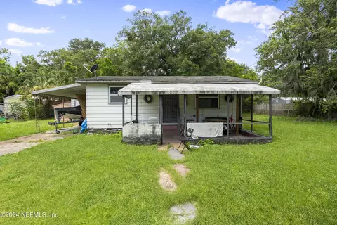 540 Bee Bee Dr, Jacksonville, FL 32225