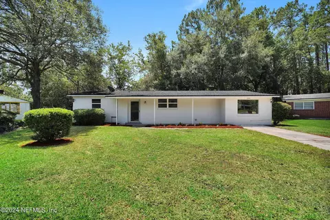 5724 Deming Ct, Jacksonville, FL 32219