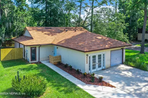 5003 Knightsbridge Cir N, Jacksonville, FL 32244