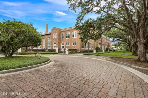 2525 College St #1116, Jacksonville, FL 32204
