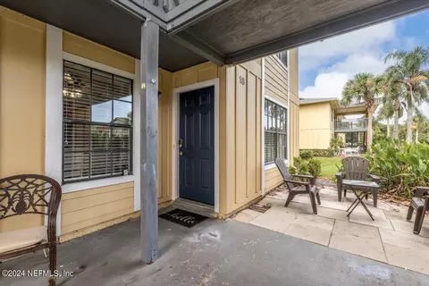 18 Clipper Ct, Saint Augustine Beach, FL 32080