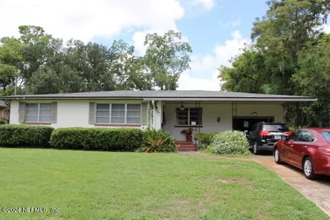 7402 Ortega Hills Dr, Jacksonville, FL 32244
