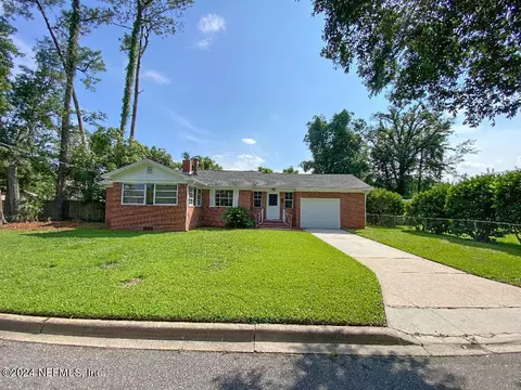 1348 Lechlade St, Jacksonville, FL 32205