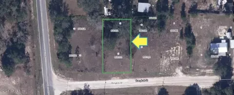 102 Bangkok St, Interlachen, FL 32148
