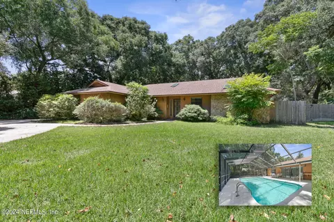900 Redbud Trl, Saint Augustine, FL 32086