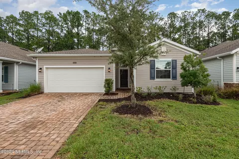 16168 Blossom Lake Dr, Jacksonville, FL 32218