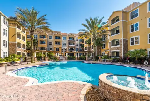 8539 Gate Pkwy W #1421, Jacksonville, FL 32216