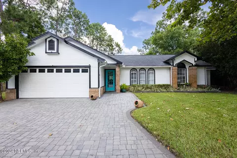 12547 Charles Cove Rd, Jacksonville, FL 32246