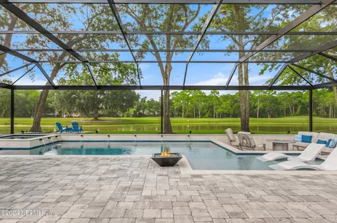 308 W Kari Ct, Saint Johns, FL 32259