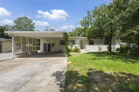 2126 Belinda Cir, Jacksonville, FL 32216