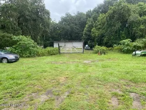 2678 Highway 17, Crescent City, FL 32112