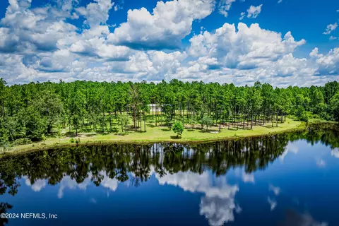 18375 Antler Trl, Hilliard, FL 32046