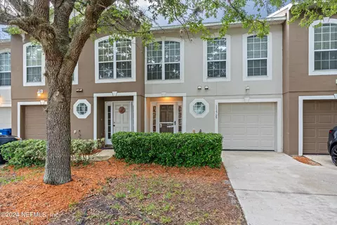 11565 Hickory Oak Dr, Jacksonville, FL 32218