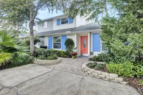 375 Aquatic Dr, Atlantic Beach, FL 32233