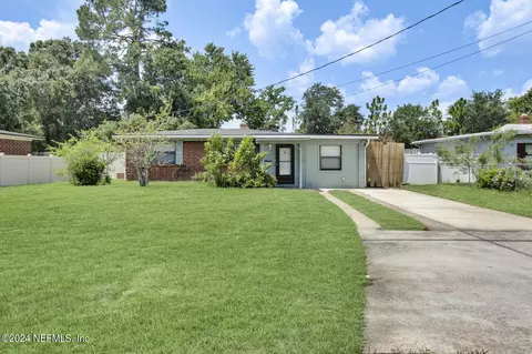 3720 Copper Cir E, Jacksonville, FL 32207