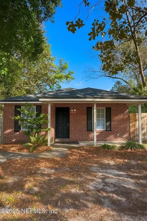 1438 Ron Rd, Jacksonville, FL 32210