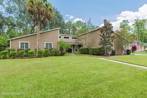 11401 Sedgemoore Dr E, Jacksonville, FL 32223