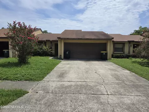 8653 Deermoss Way W, Jacksonville, FL 32217