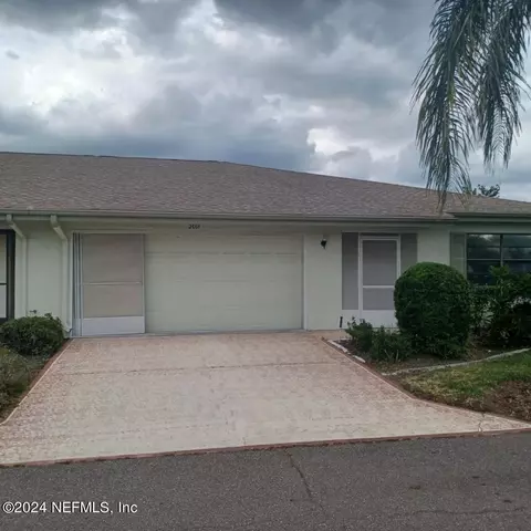 2001 Hartlebury Way, Sun City Center, FL 33573