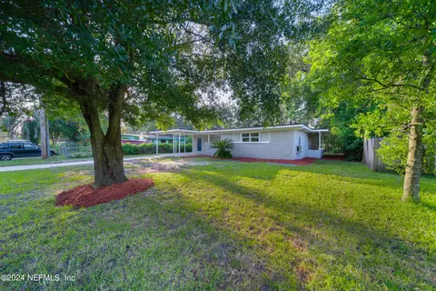 6850 Cherbourg Ave S, Jacksonville, FL 32205
