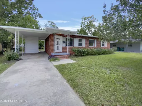 3911 Skycrest Dr, Jacksonville, FL 32246