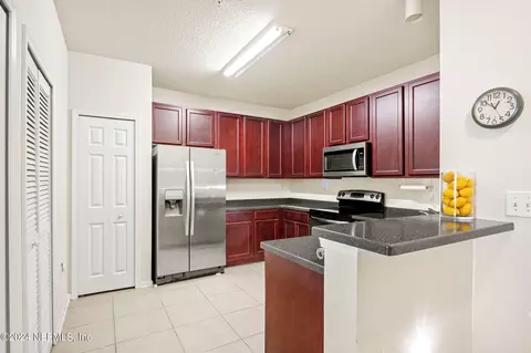8201 Green Parrot Rd #108, Jacksonville, FL 32256