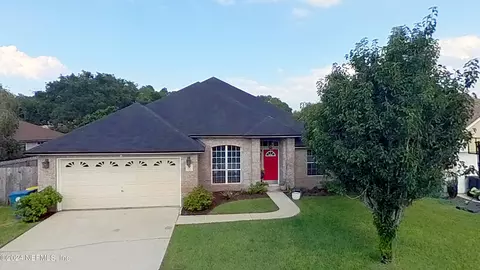 913 Stone Harbor Dr, Jacksonville, FL 32225